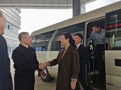 重庆市荣昌区委书记卢红,区委副书记、区长高洪波莅临华森制药调研考察
